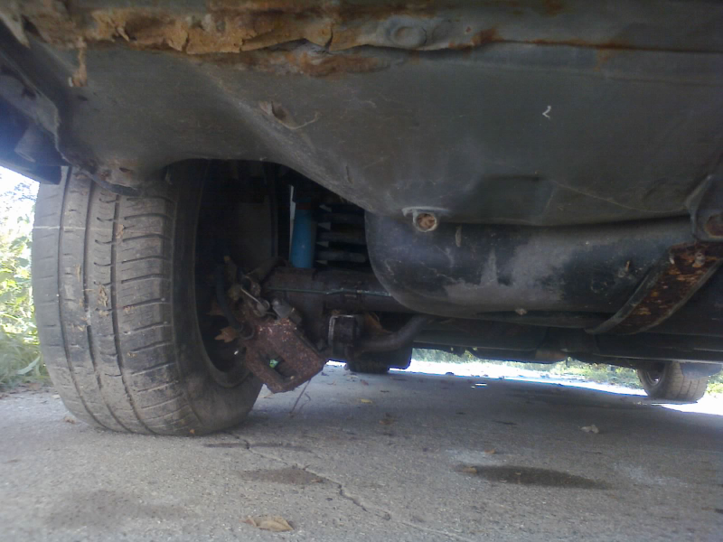At least the brake lines look ok.